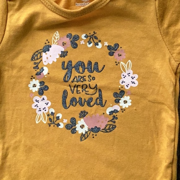 NWOT Koala Kids Floral Design Onesie 6-9M - Picture 3 of 3